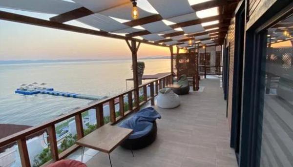 Elma Beach