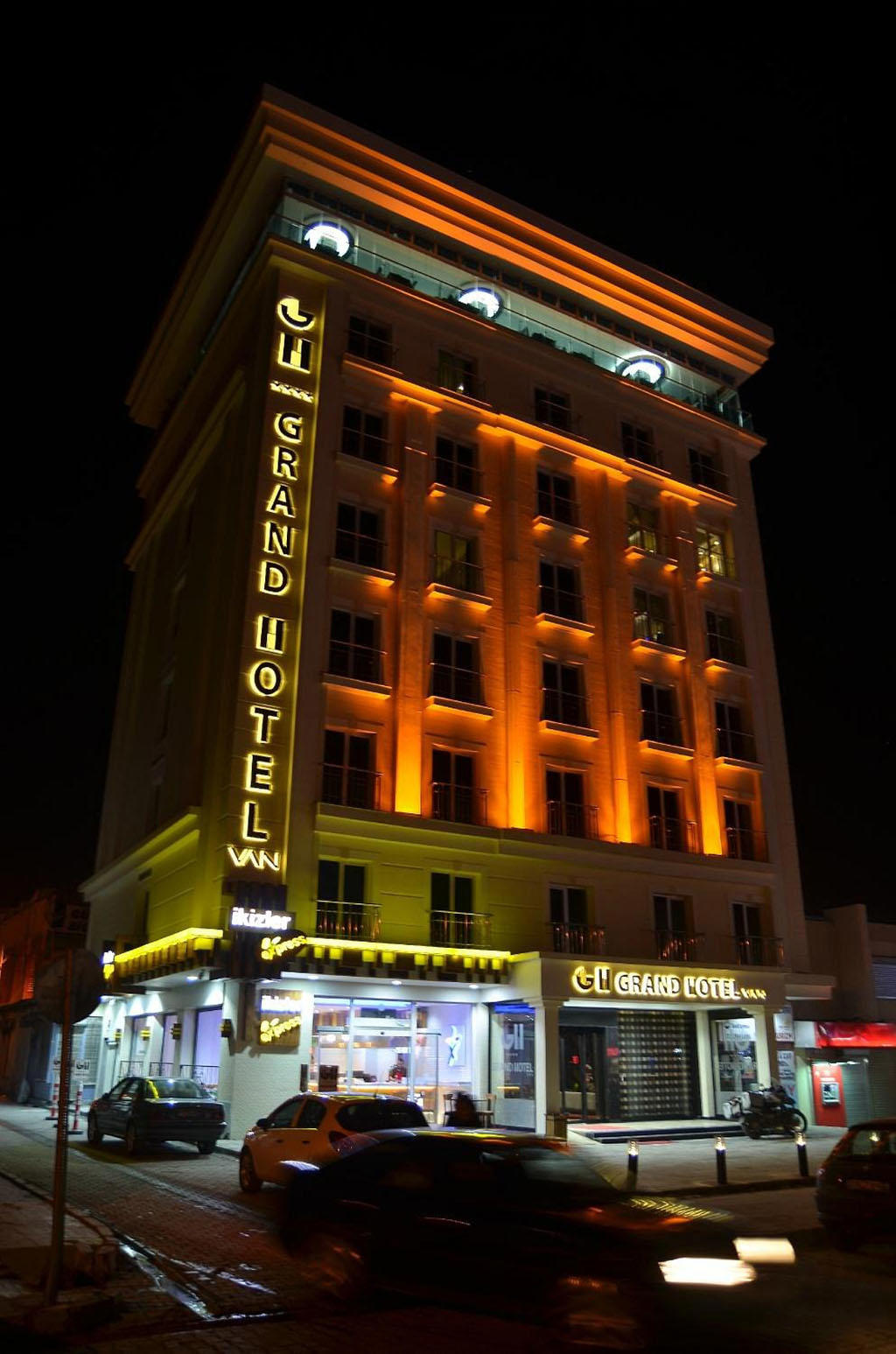 Grand Hotel Van