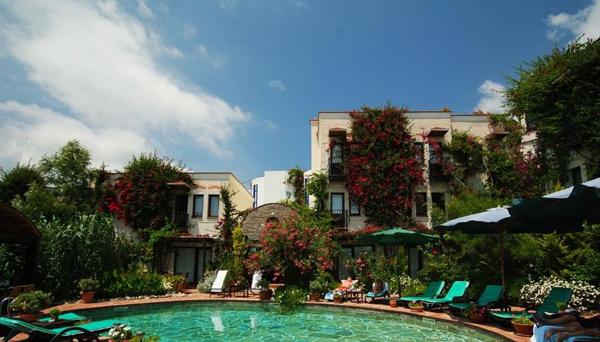El Vino Hotels & Suites