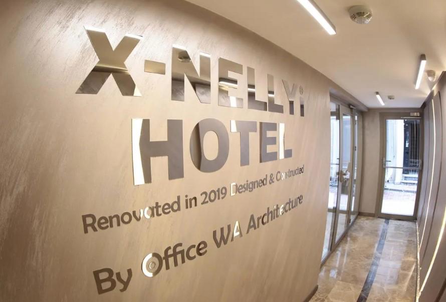 X Nellyi Hotel