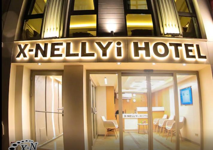 X Nellyi Hotel