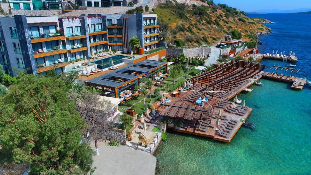 Mare Deluxe Residences & Villas