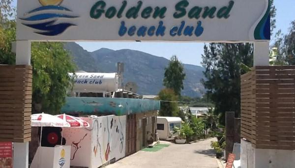 Golden Sand Beach Club & Caravan Holidays