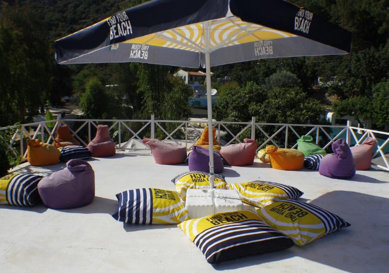 Golden Sand Beach Club & Caravan Holidays
