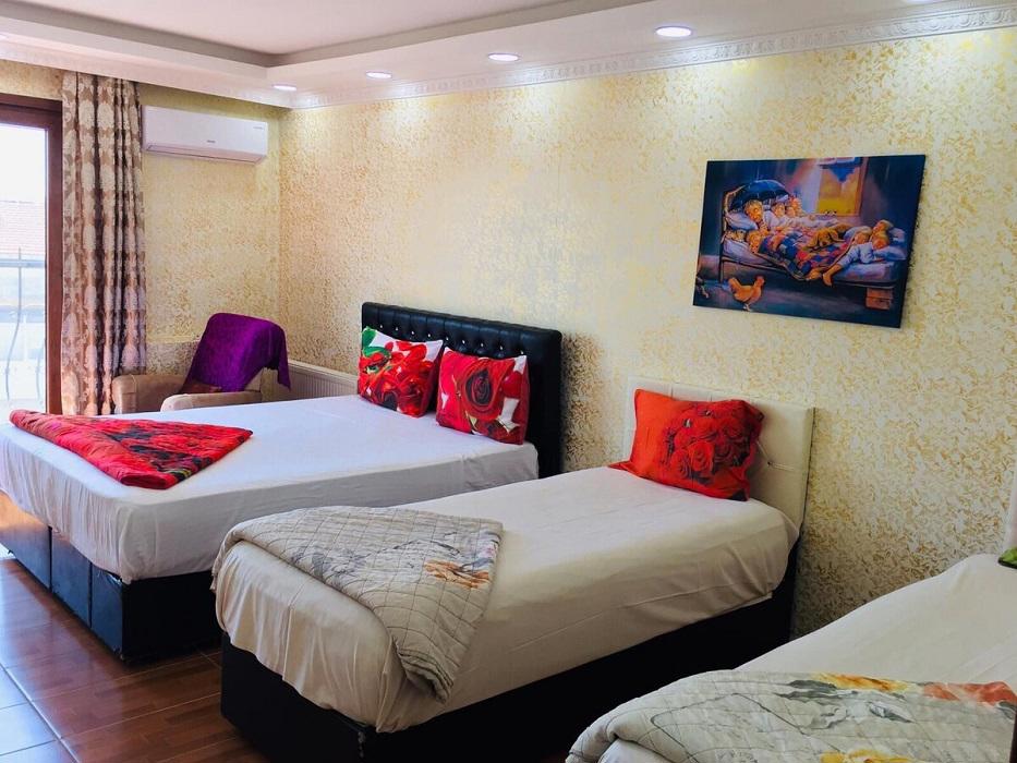Deluxe Royal Apart