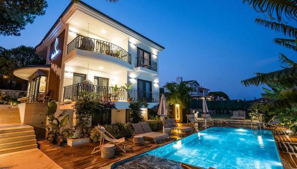 Cunda Pier +12 Adults