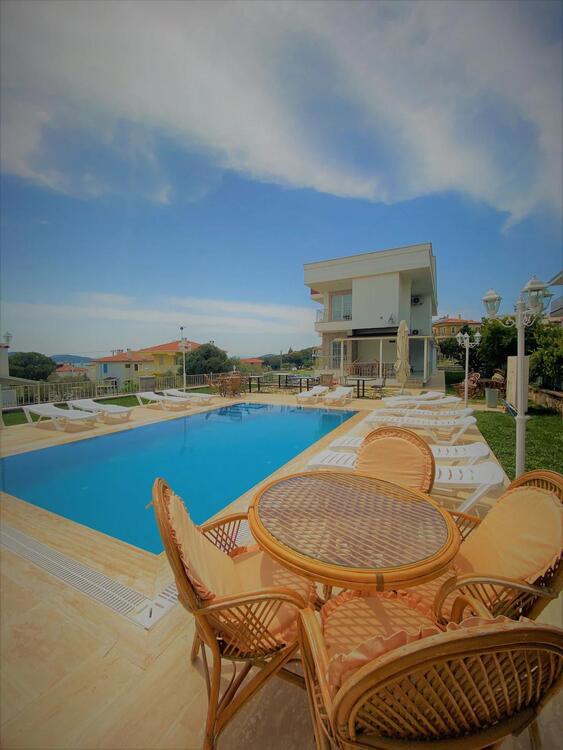 Cunda Kordon Otel