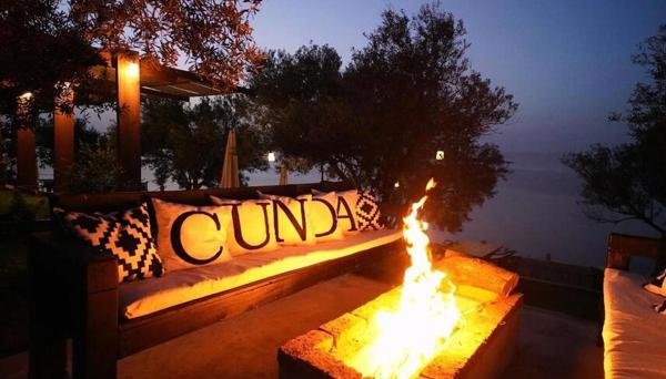 Q Cunda Otel And Restaurant