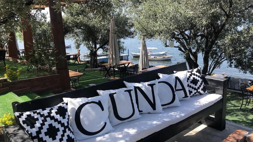Q Cunda Otel And Restaurant