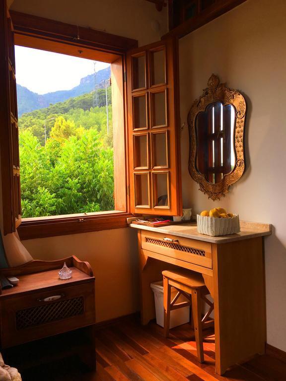 Akyaka Riverside Inn Boutique Hotel