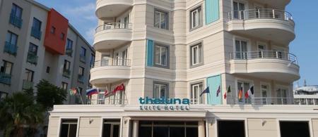 Citrus Luna Suit Hotel