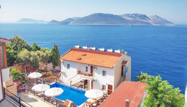Sunset Villa Hotel