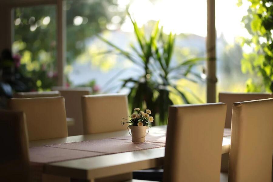 Tunc Hotel