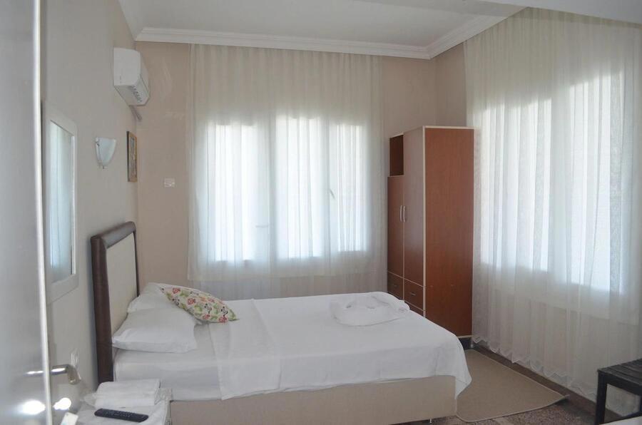 Tunc Hotel