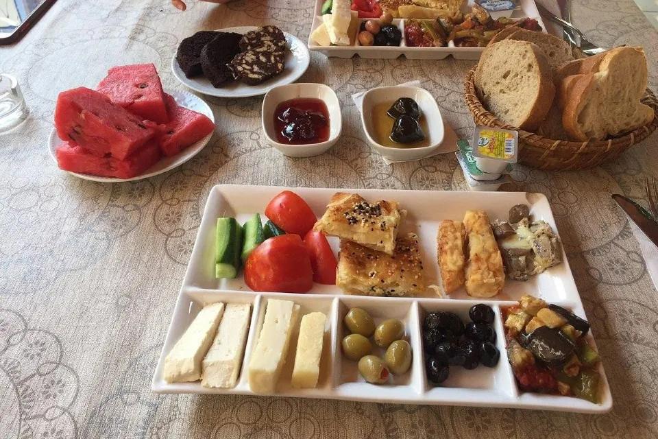 Ozden Eren Hotel