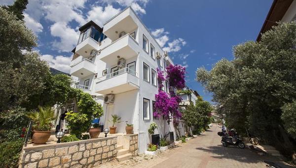 Selim Pension