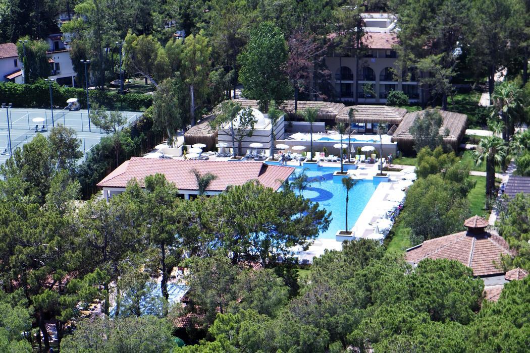 Champion Holiday Village