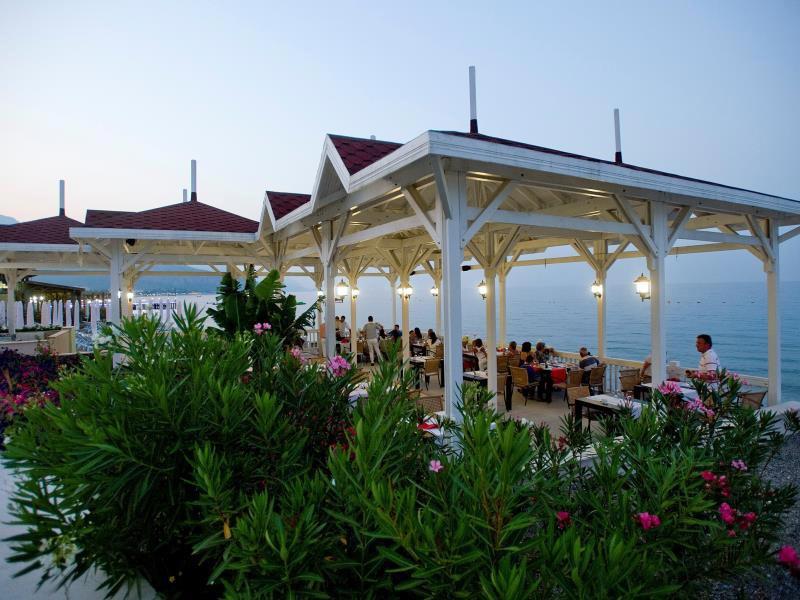 Crystal Flora Beach Resort Hotel
