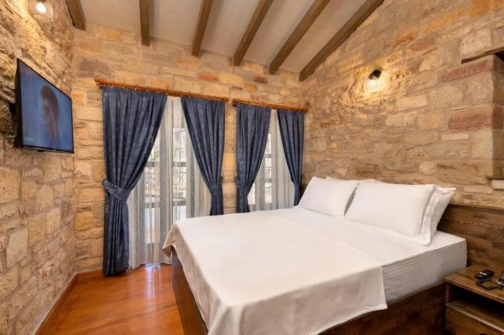 Eflin Haus Tarihi Bina & Anıt