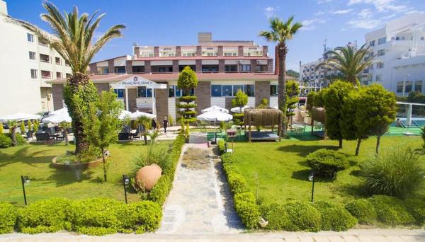 Berk Chalet Hotel