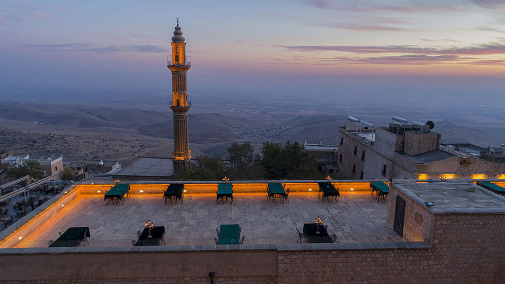 Izala Hotel