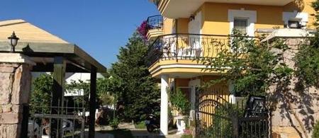 Cunda Uzun Apart Otel