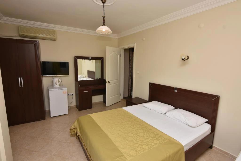 Cunda Uzun Apart Otel