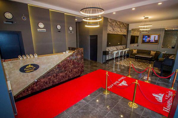 Hit Suites