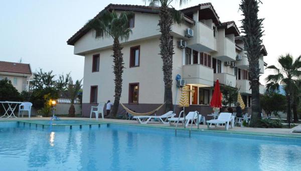 Erasmus Apart Hotel