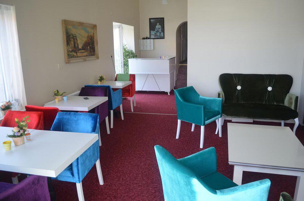 Kiyi Motel