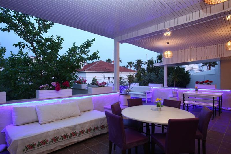 Albatros Hotel