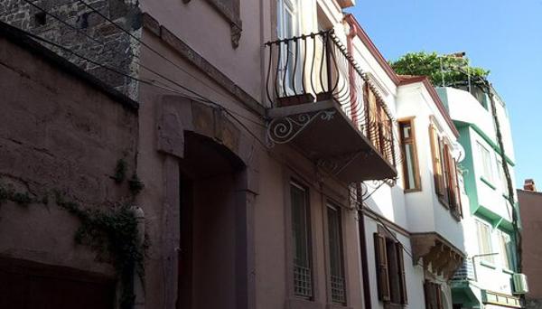 Ayvalık 1881 Pansiyon