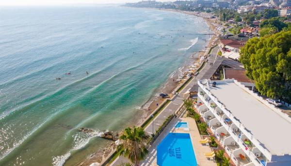 Side Beach Club