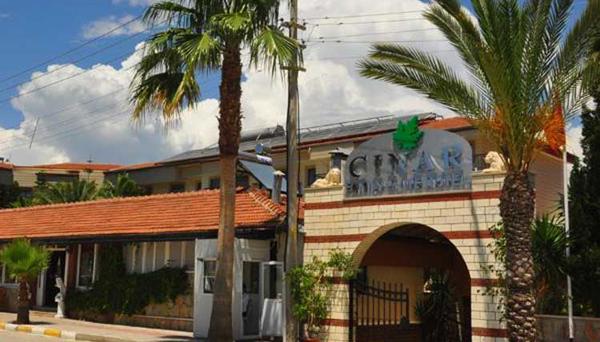 Çınar Family Suite Hotel