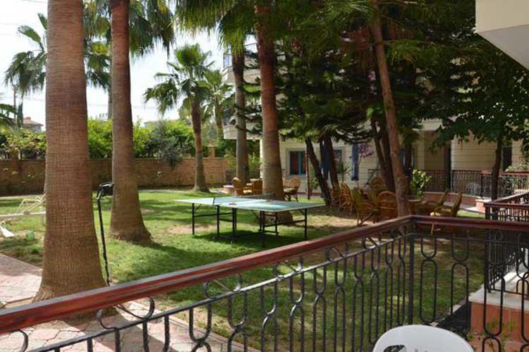 Çınar Family Suite Hotel