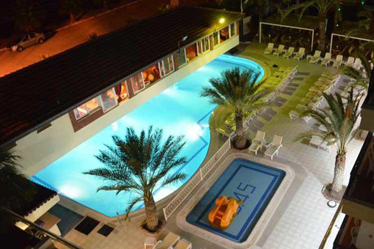 Çınar Family Suite Hotel