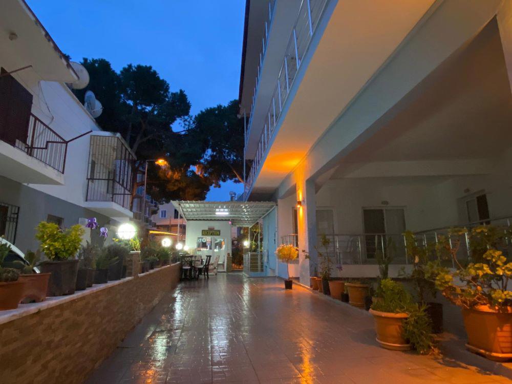 Evin Otel