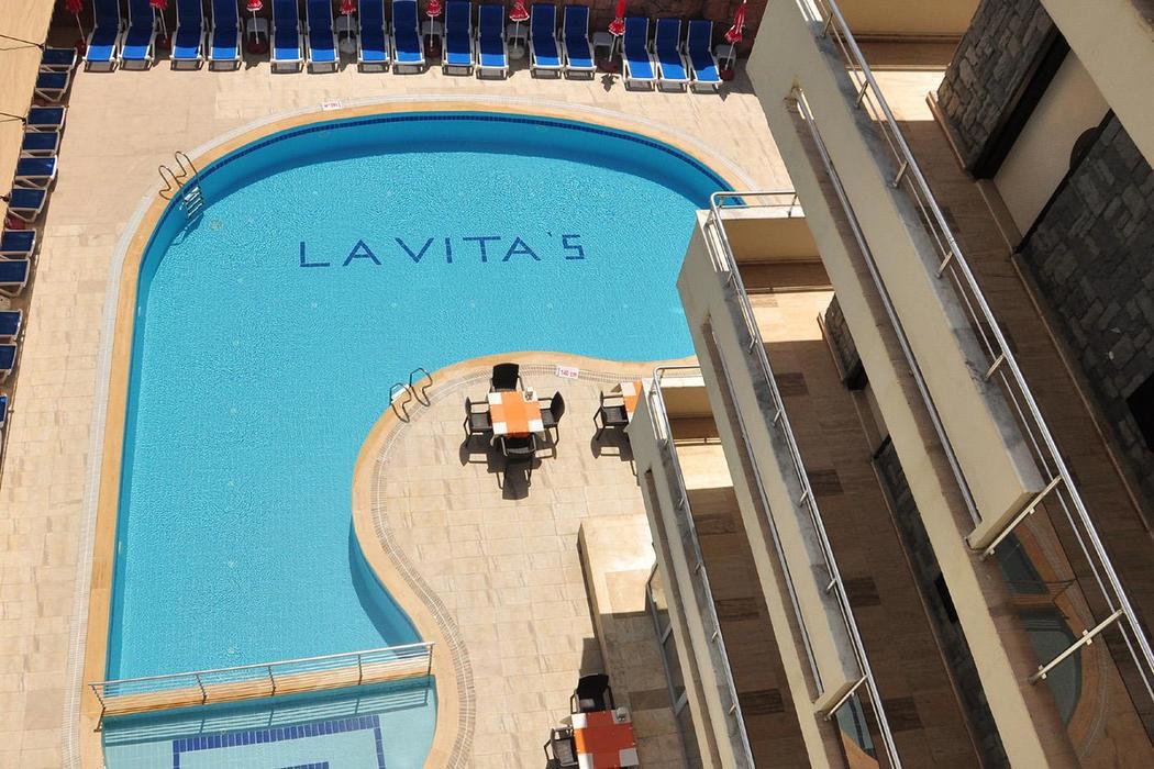 Lavitas Hotel