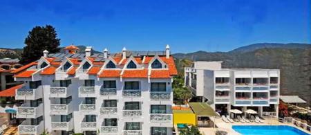 Blue Palace Hotel & Apart