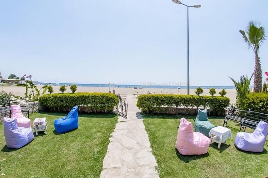 Colophon Beach Otel & Restaurant