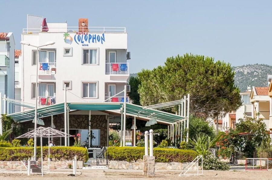 Colophon Beach Otel & Restaurant
