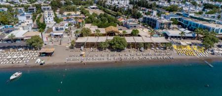 Kefi Beach & Suites
