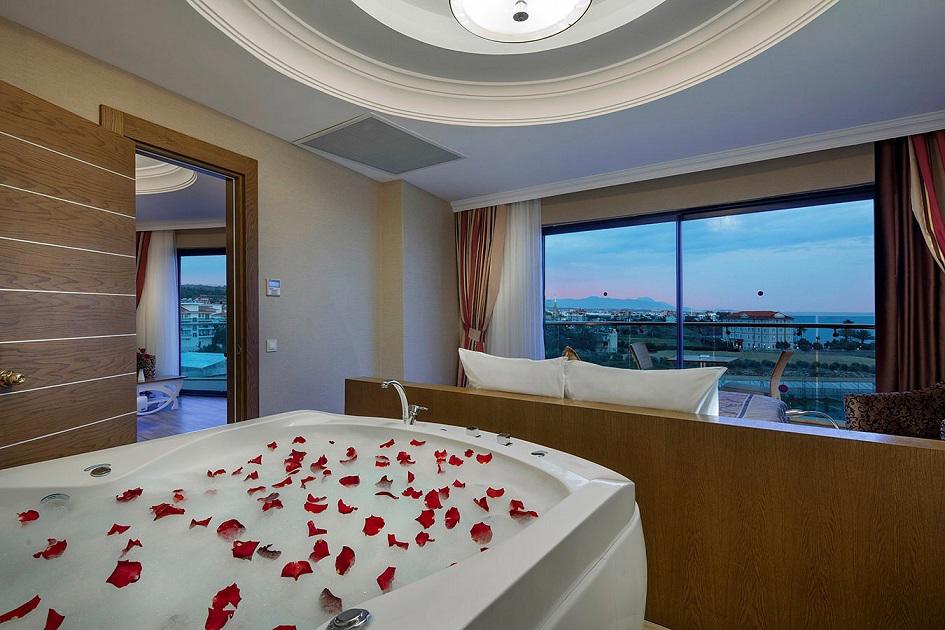 Granada Luxury Okurcalar