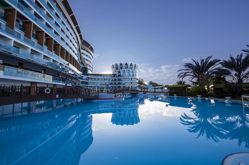 Granada Luxury Okurcalar
