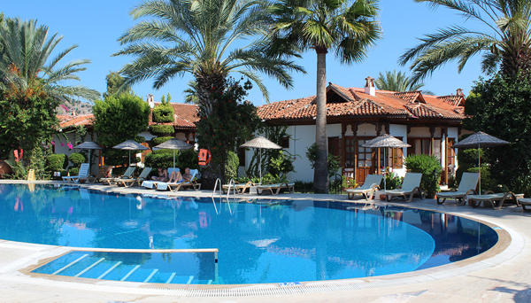 Asur Assyrian Hotel & Apartments & Villas