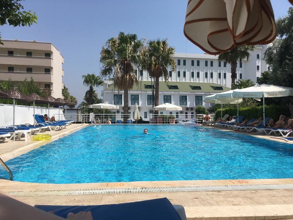Adler Hotel