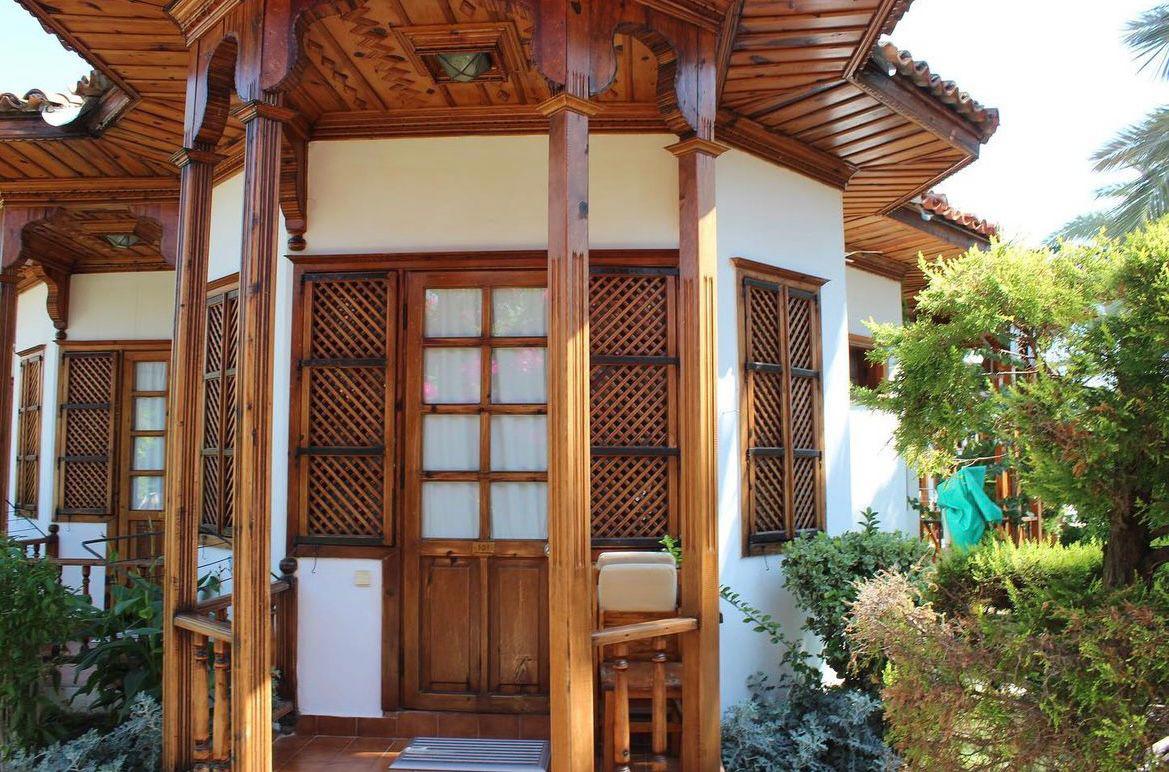 Asur Assyrian Apartments