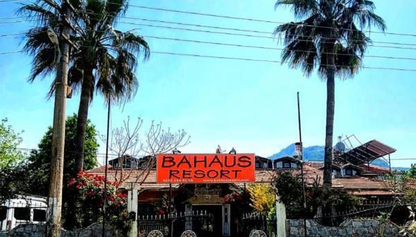 Bahaus Resort