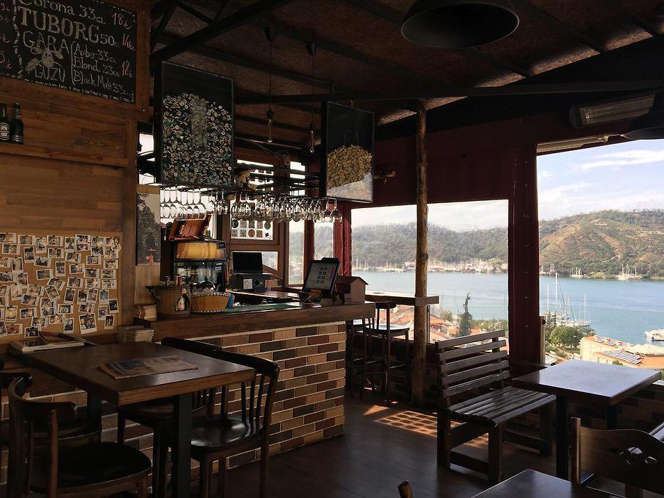 El Camino Hostel & Pub
