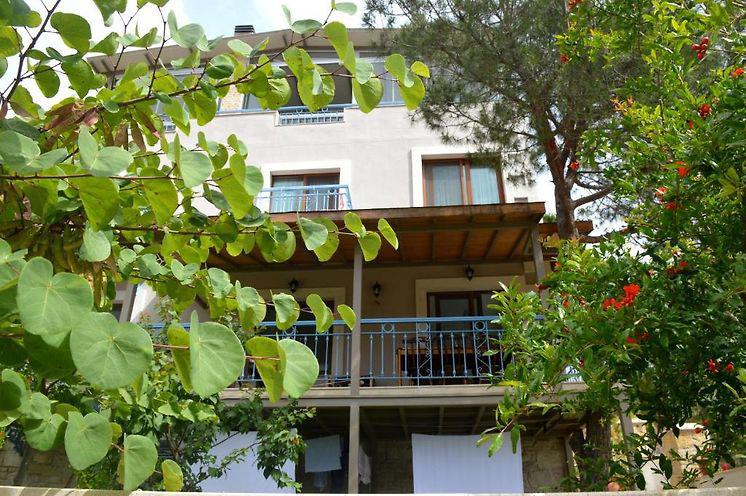 Foça Erguvan Hotel
